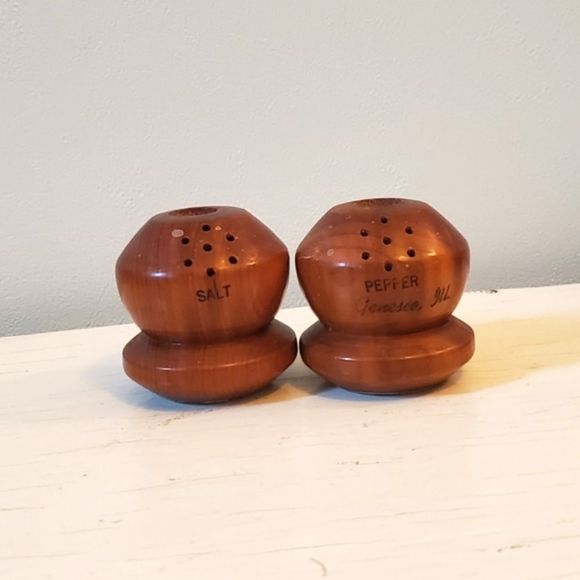 Wooden Genesea Salt + Pepper Shakers - Picture 2 of 6